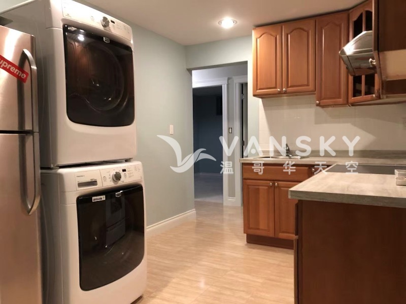 250520164449_Kitchen 2.jpg